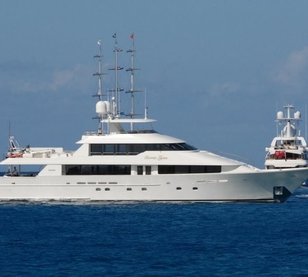 The 39m Yacht DONA LOLA