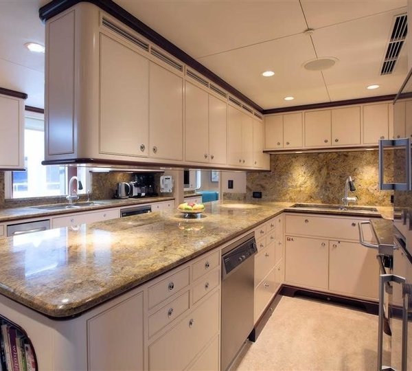 The 39m Yacht SAFIRA