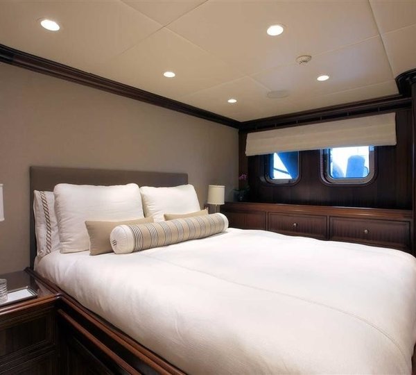 The 39m Yacht SAFIRA