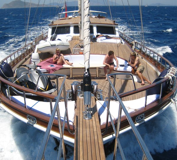 The 40m Yacht KAYA GUNERI V