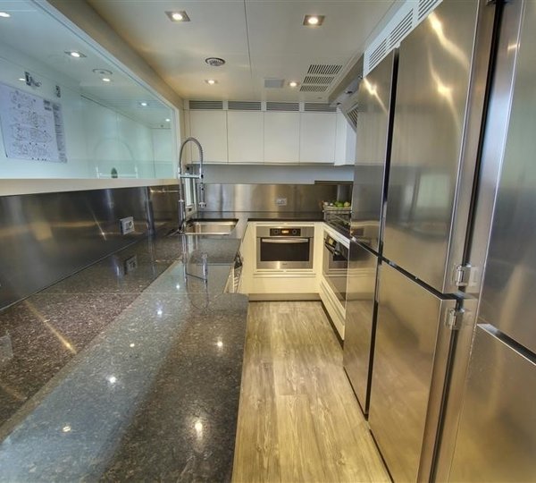 The 40m Yacht PETRUS II