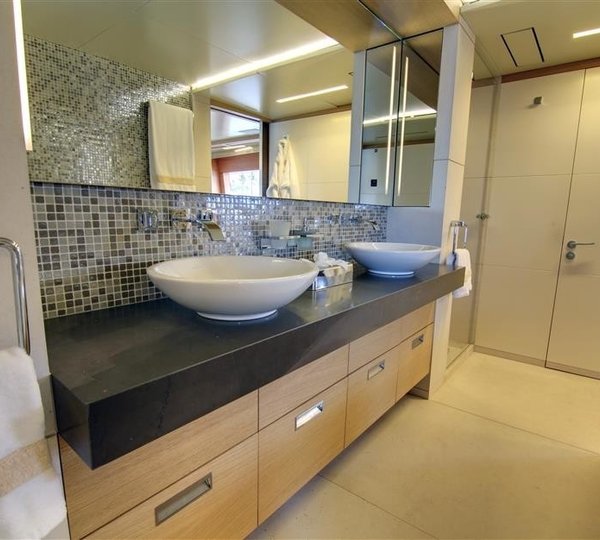 The 40m Yacht PETRUS II