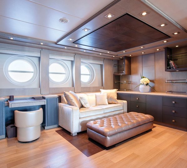Sitting: Yacht GRIFFIN's Main Master Cabin Pictured