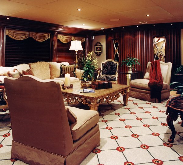 Premier Saloon On Board Yacht LAGNIAPPE