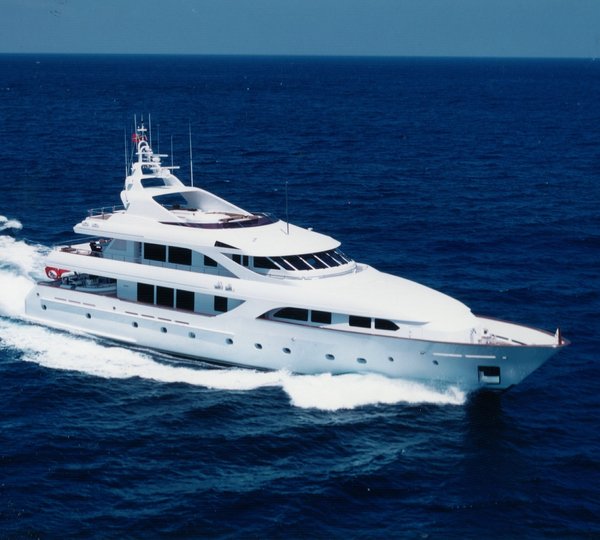 Cruising On Board Yacht LAGNIAPPE