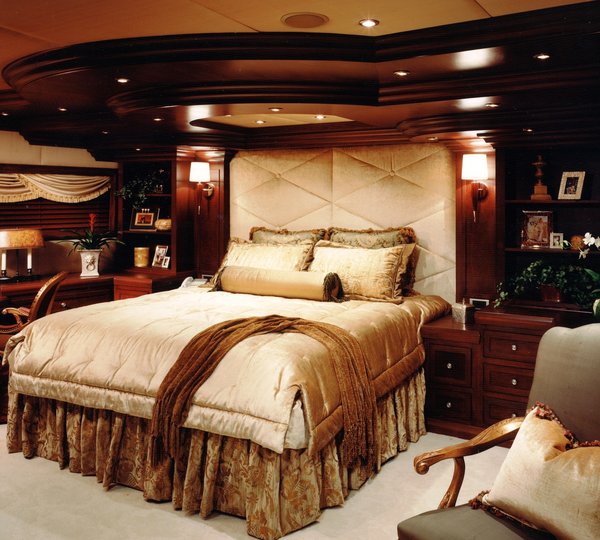 Main Master Cabin On Yacht LAGNIAPPE