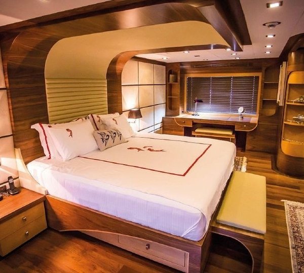 The 41m Yacht MY STEEL