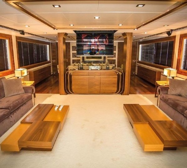 The 41m Yacht MY STEEL