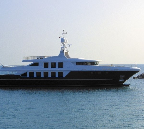 Overview On Board Yacht OXYGEN