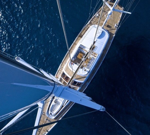 The 42m Yacht PASSE PARTOUT