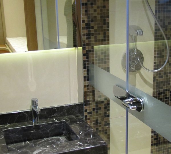 The 42m Yacht THE BIG BLUE