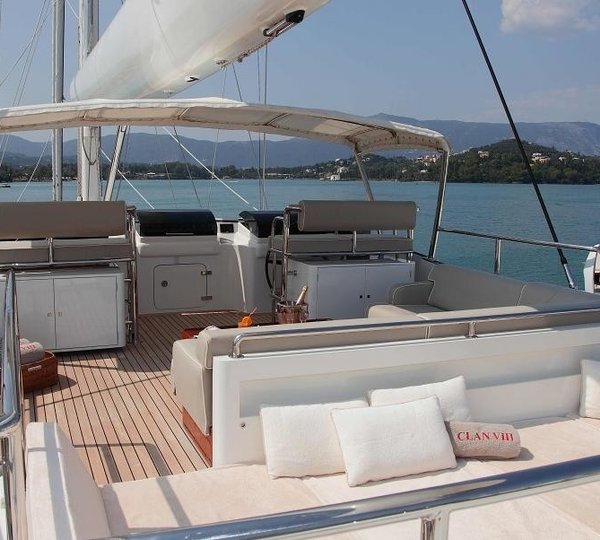 Life On Yacht CLAN VIII