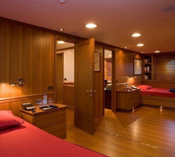 Cabin On Board Yacht HERITAGE