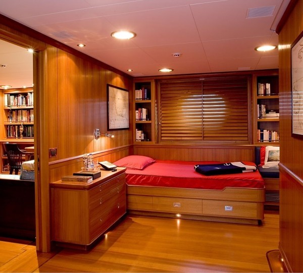 Cabin On Board Yacht HERITAGE