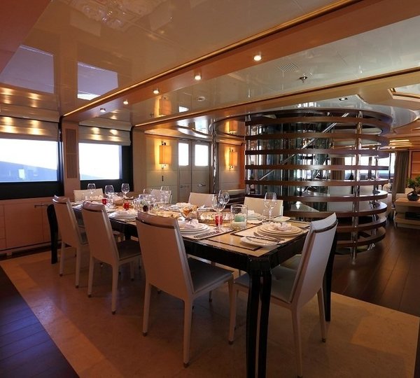 The 46m Yacht 2 LADIES