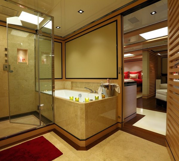 The 46m Yacht 2 LADIES