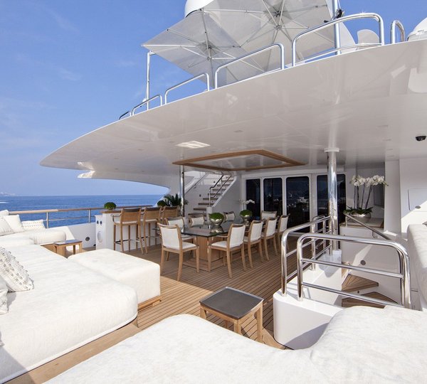 Top Deck On Yacht WILD ORCHID I