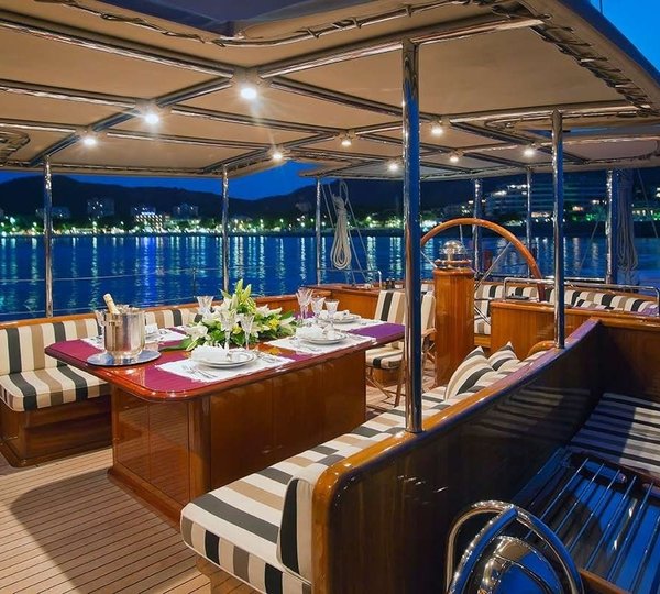 Evening: Yacht GWEILO's Al Fresco Eating/dining Captured