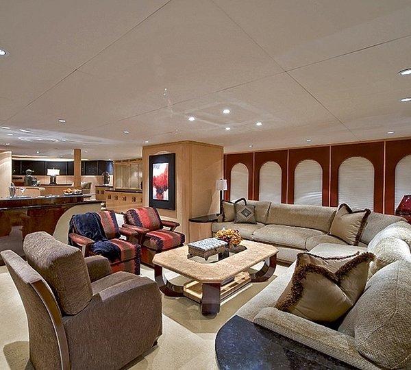 Premier Saloon On Board Yacht TRIUMPHANT LADY