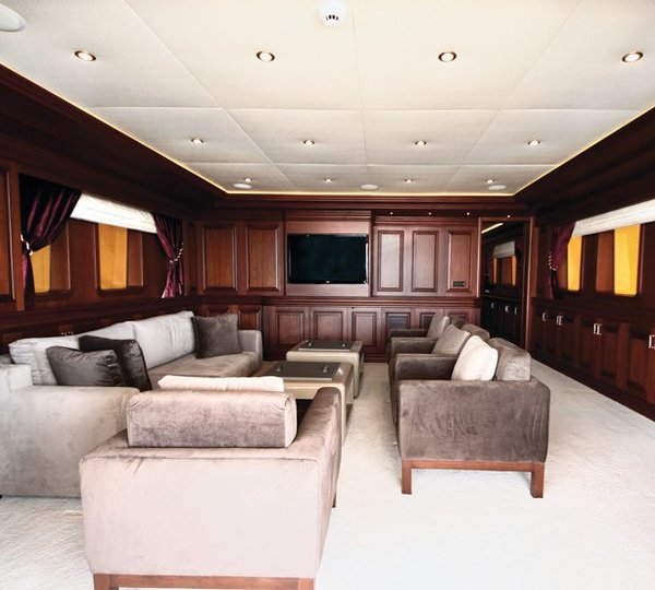 The 49m Yacht TIMELESS