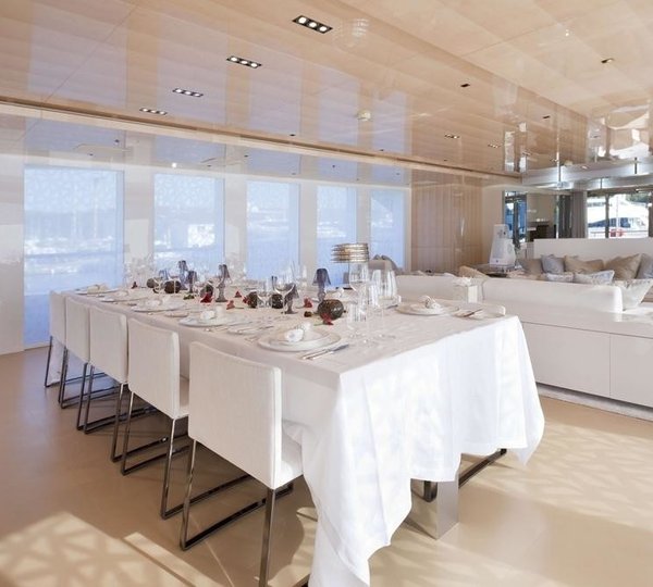 Eating/dining Saloon Aboard Yacht LA PELLEGRINA