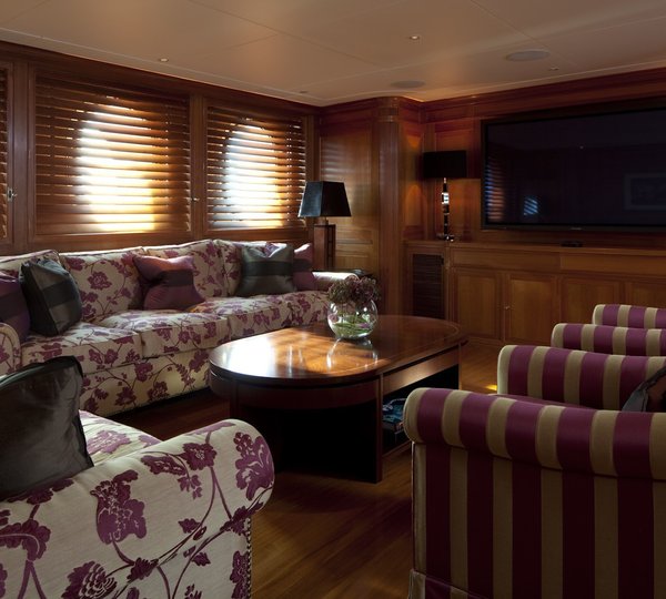 Premier Saloon Aboard Yacht LUNA
