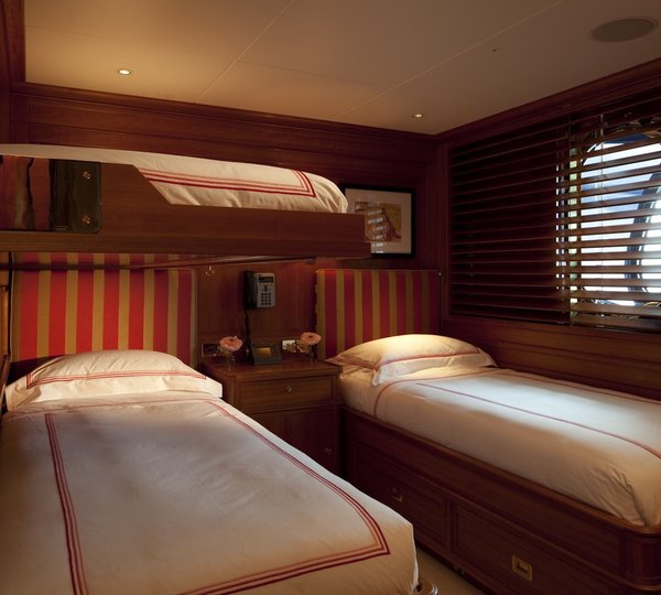 Red Twin Bed Cabin On Yacht LUNA