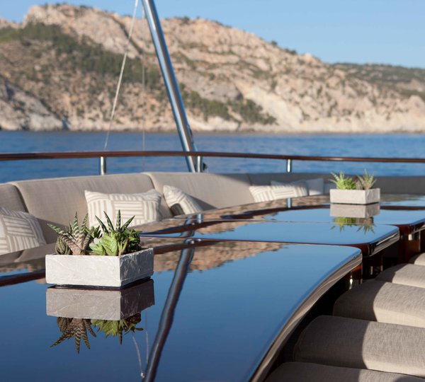 The 53m Yacht MIRAGE