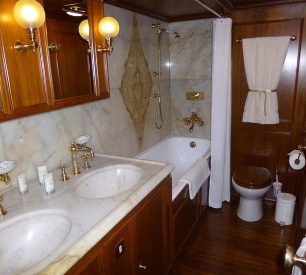 The 57m Yacht FLEURTJE