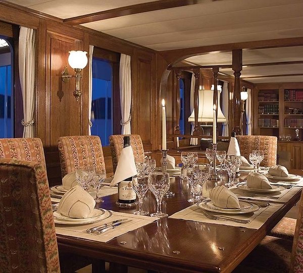 Eating/dining Aboard Yacht FLEURTJE