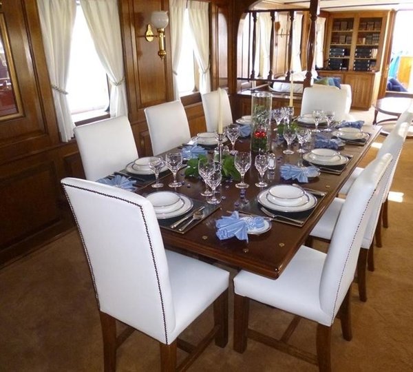 The 57m Yacht FLEURTJE