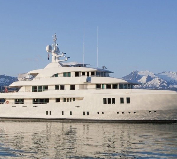 The 63m Yacht PARTY GIRL