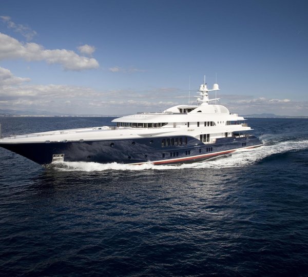 Premier Overview On Yacht SYCARA V