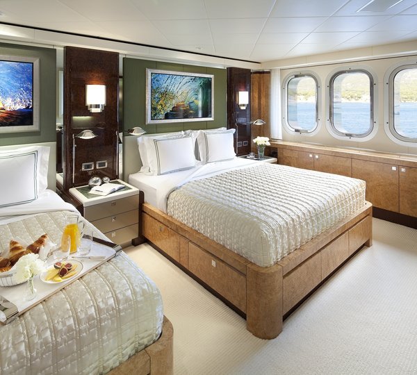 Twin Bed Cabin On Yacht SYCARA V