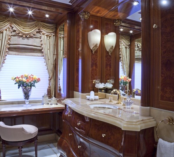 The 70m Yacht MARTHA ANN