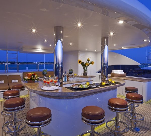 The 70m Yacht MARTHA ANN