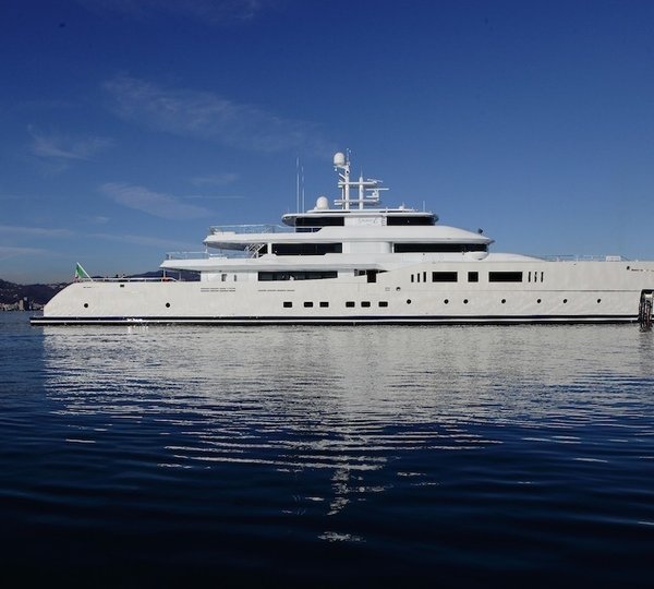 Profile Overview On Yacht GRACE E