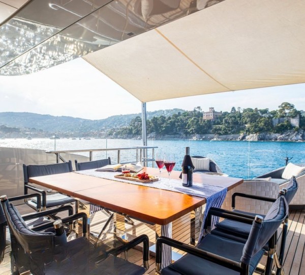 Exterior Dining Area