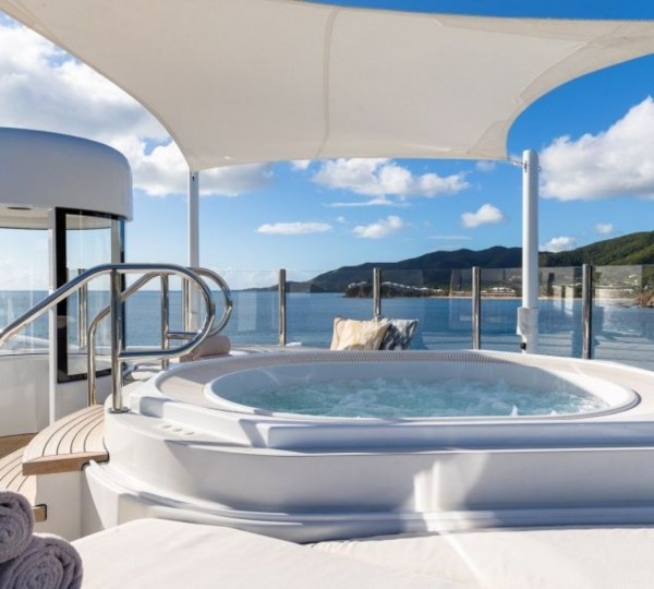 Exterior Sunbathing Area