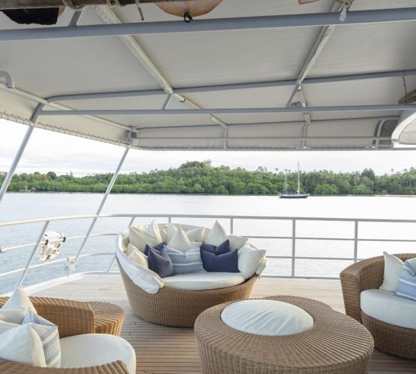 Aft Deck Seating