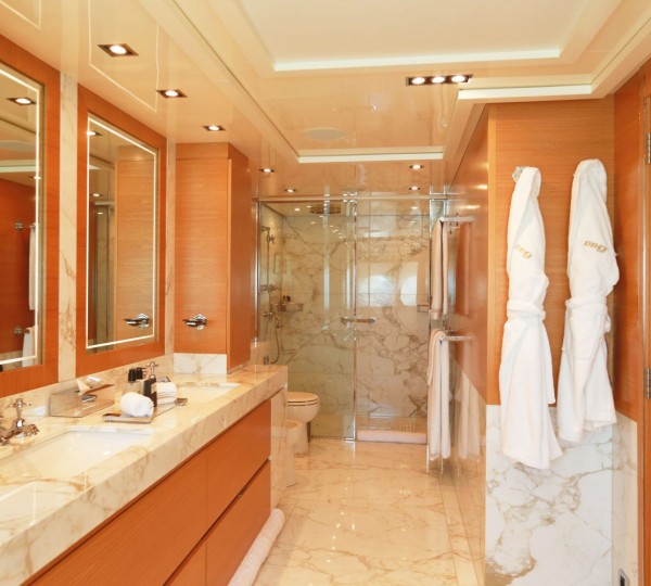 Master Ensuite Bathroom