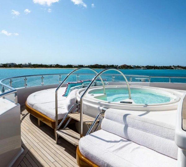 Exterior Sunbathing Area