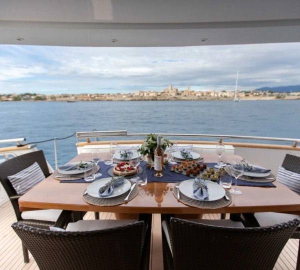 Exterior Dining Area