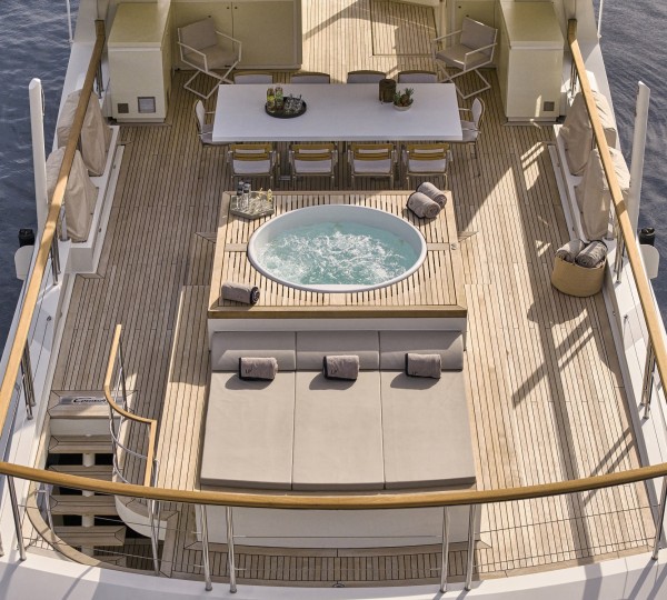 Jacuzzi And Sun Pads