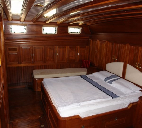 Double Cabin