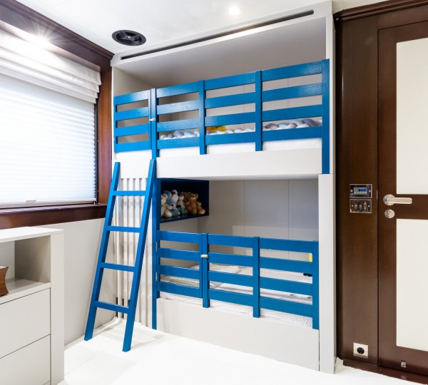 Cool kids bunk cabin
