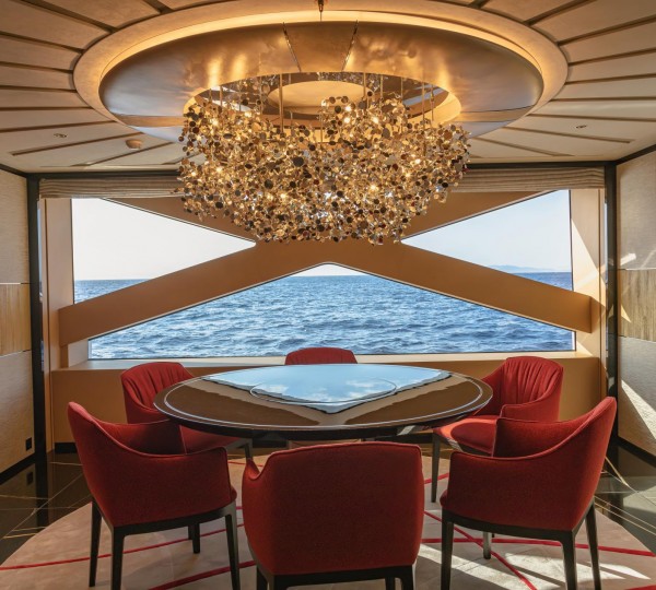 Main Deck Informal Dining