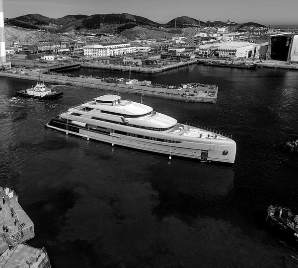 88,5m ILLUSION PLUS mega yacht cruising for the first time 