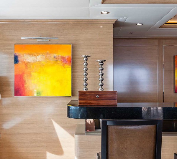 Interior - Sky Lounge Detail