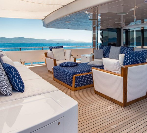 Aft Deck Seating